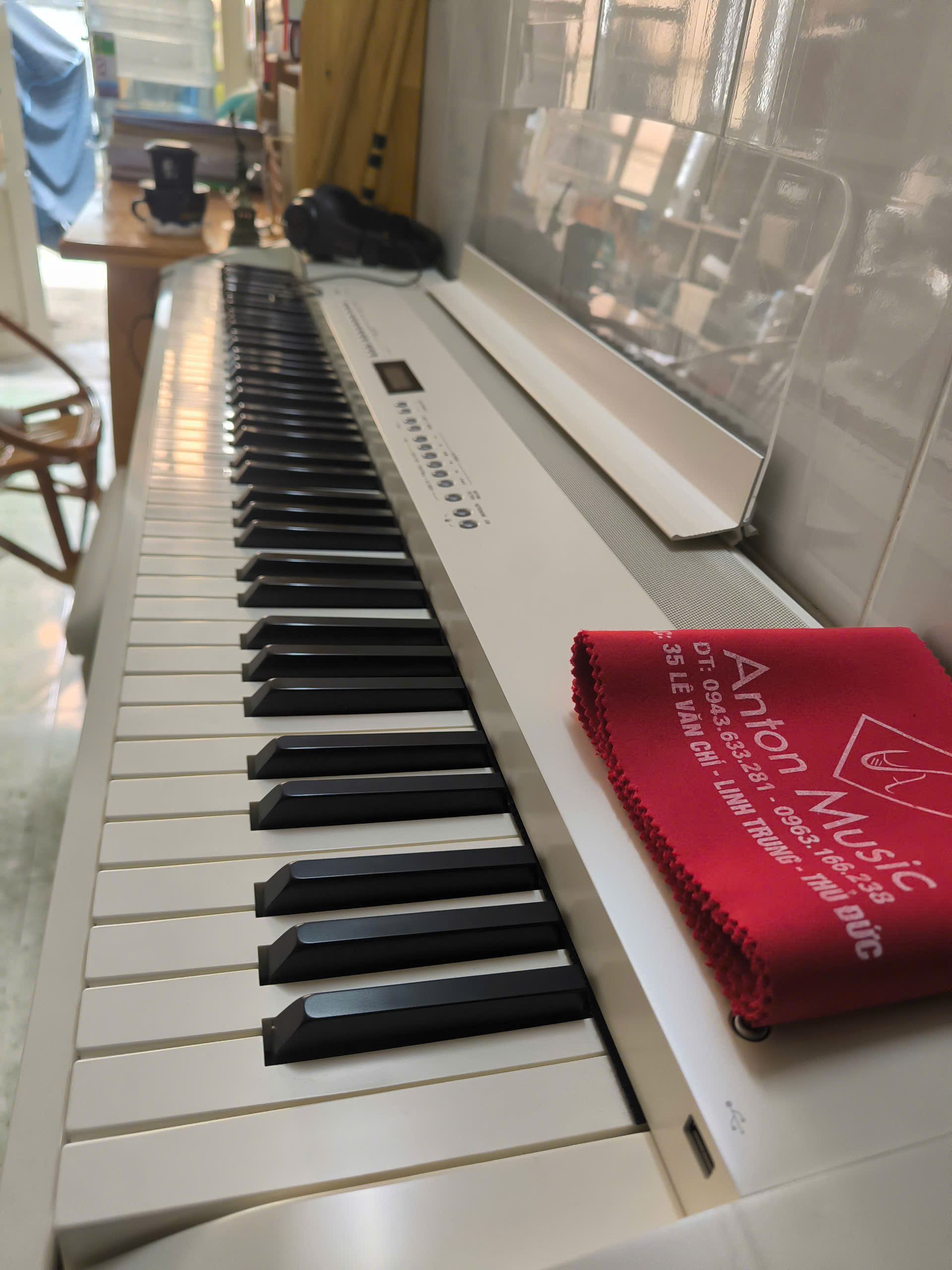 Đàn Piano Điện Kawai ES8W Màu Trắng Like New (ES Series) Portable Cao Cấp