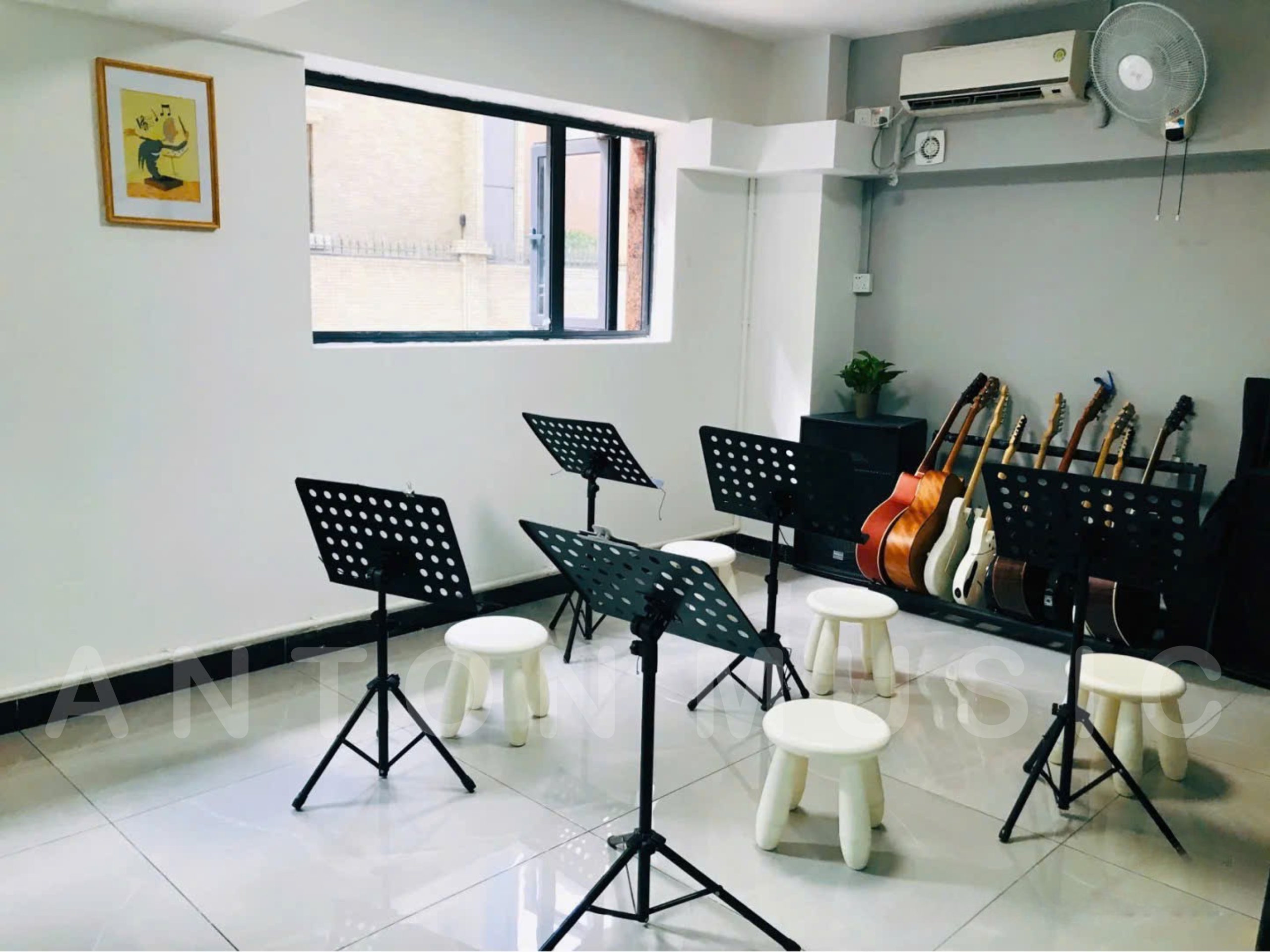Giá Đỡ Bản Nhạc (Giá Nhạc Trưởng) Kim Loại Cao Cấp