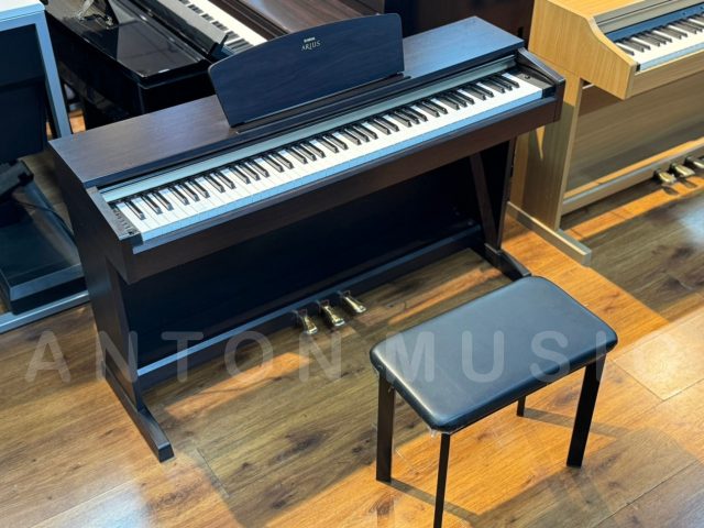 Đàn Piano Yamaha Qua Sử Dụng Dòng Clavinova CLP 220 Giá Rẻ