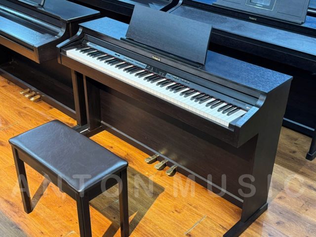 Đàn Piano Điện Roland HP-302 Chuẩn Nhật Bản Cho Người Mới Học