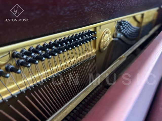 Đàn Piano Yamaha W103 Hoàn Thiện Gỗ Tự Nhiên Quý Hiếm