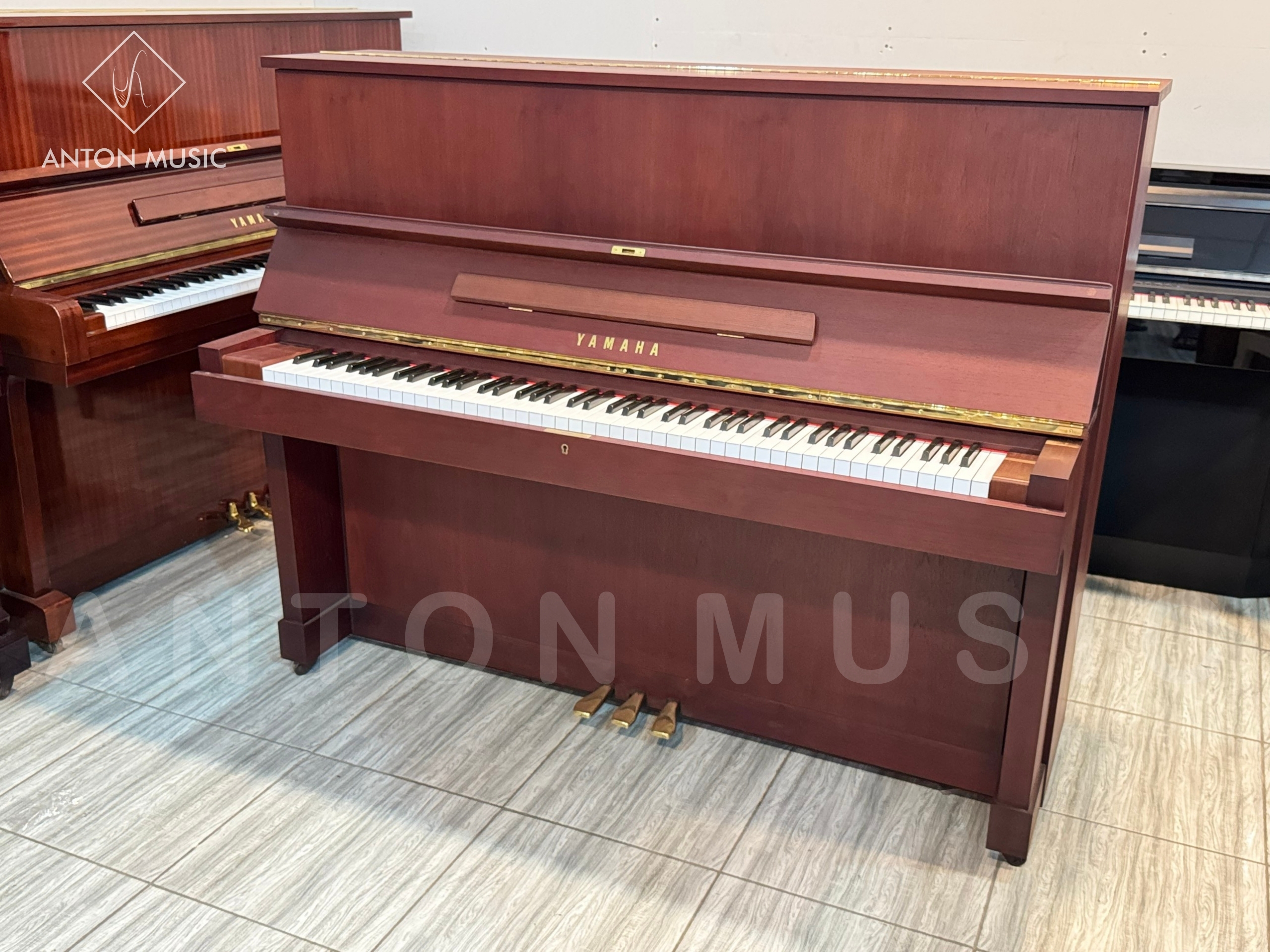 Đàn Piano Yamaha W103 Like New Hoàn Thiện Gỗ Tự Nhiên Quý Hiếm