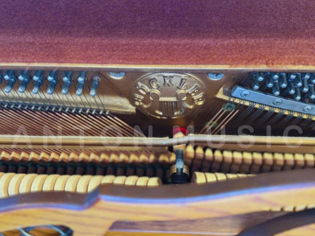 Đàn Piano Boclkler AH100 Thiết Kế Phương Tây Cổ Điển