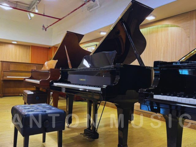 Đàn Piano Grand Yamaha C1 Nhỏ Gọn Nhưng Có Âm Thanh Chuẩn Dành Cho Học Sinh, Giáo Viên Và Người Chơi Chuyên Nghiệp Lâu Dài