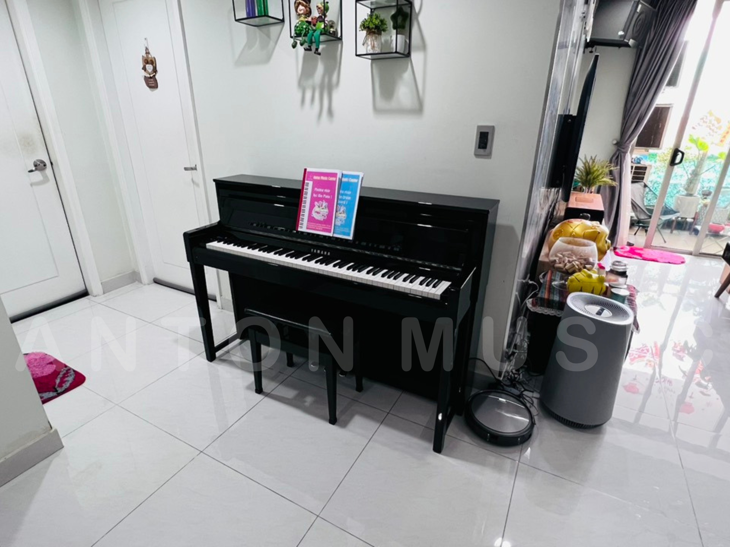 Đàn Piano Điện Yamaha CLP-585PE Màu Đen Bóng Clavinova Cao Cấp (500 Series)