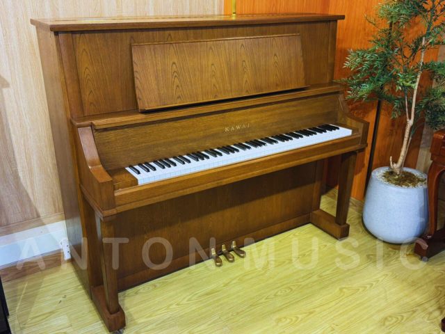 Đàn Piano Kawai KL-703 Chính Hãng Nhật Bản, Kiểu Dáng Cổ Điển, Màu Gỗ Đẹp