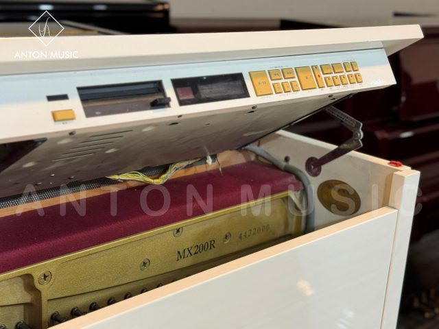 Đàn Piano Yamaha MX200R Tự Chơi Disklavier, Bản Trắng Bóng Số Lượng Cực Hiếm, Dáng Chân Cong Cổ Điển