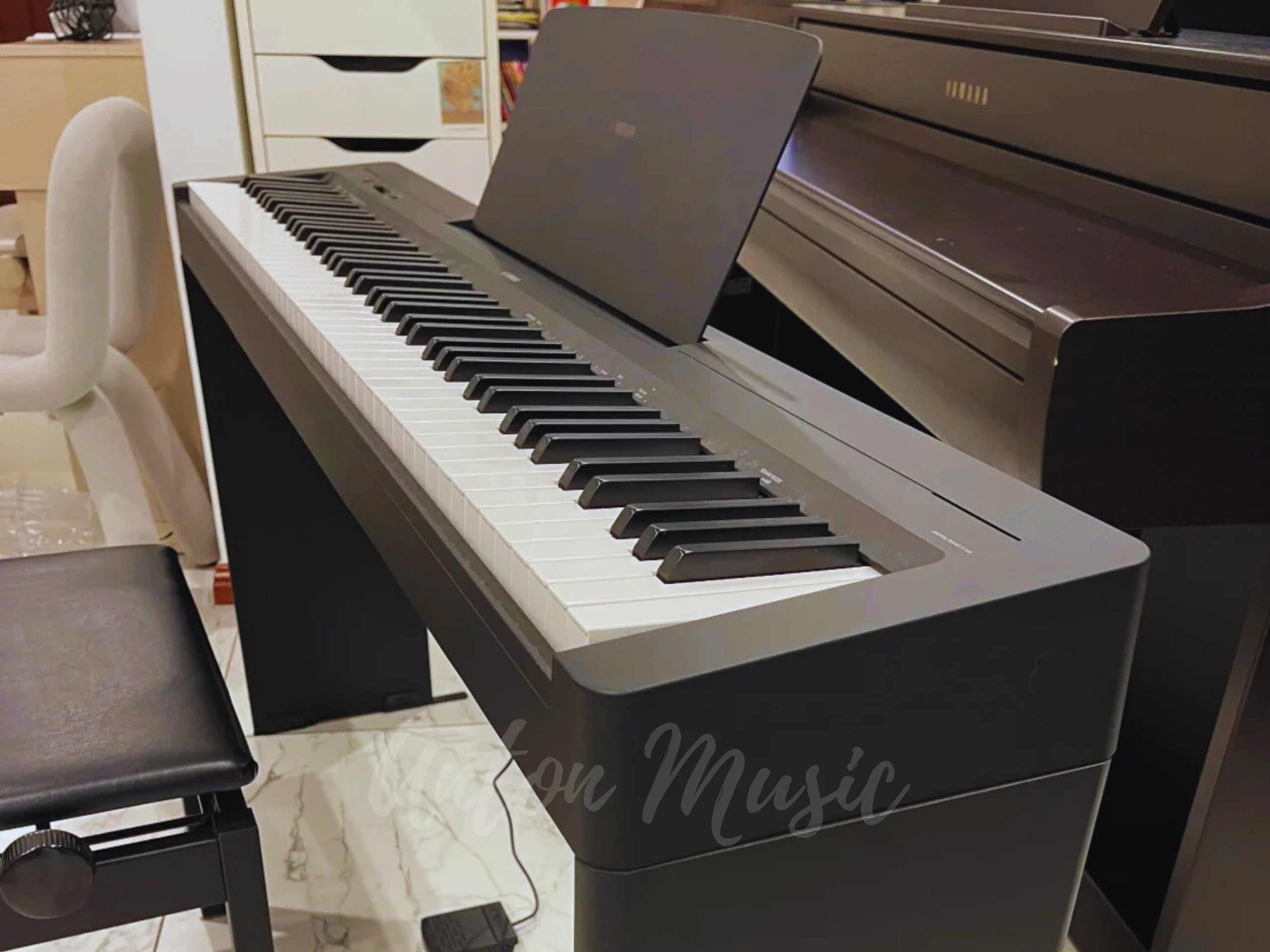 Đàn Piano Yamaha P-145 Nhỏ Gọn Di Động Cho Người Mới Bắt Đầu, Thiết Kế Gọn Nhẹ, Giá Cực Tốt Trong Phân Khúc