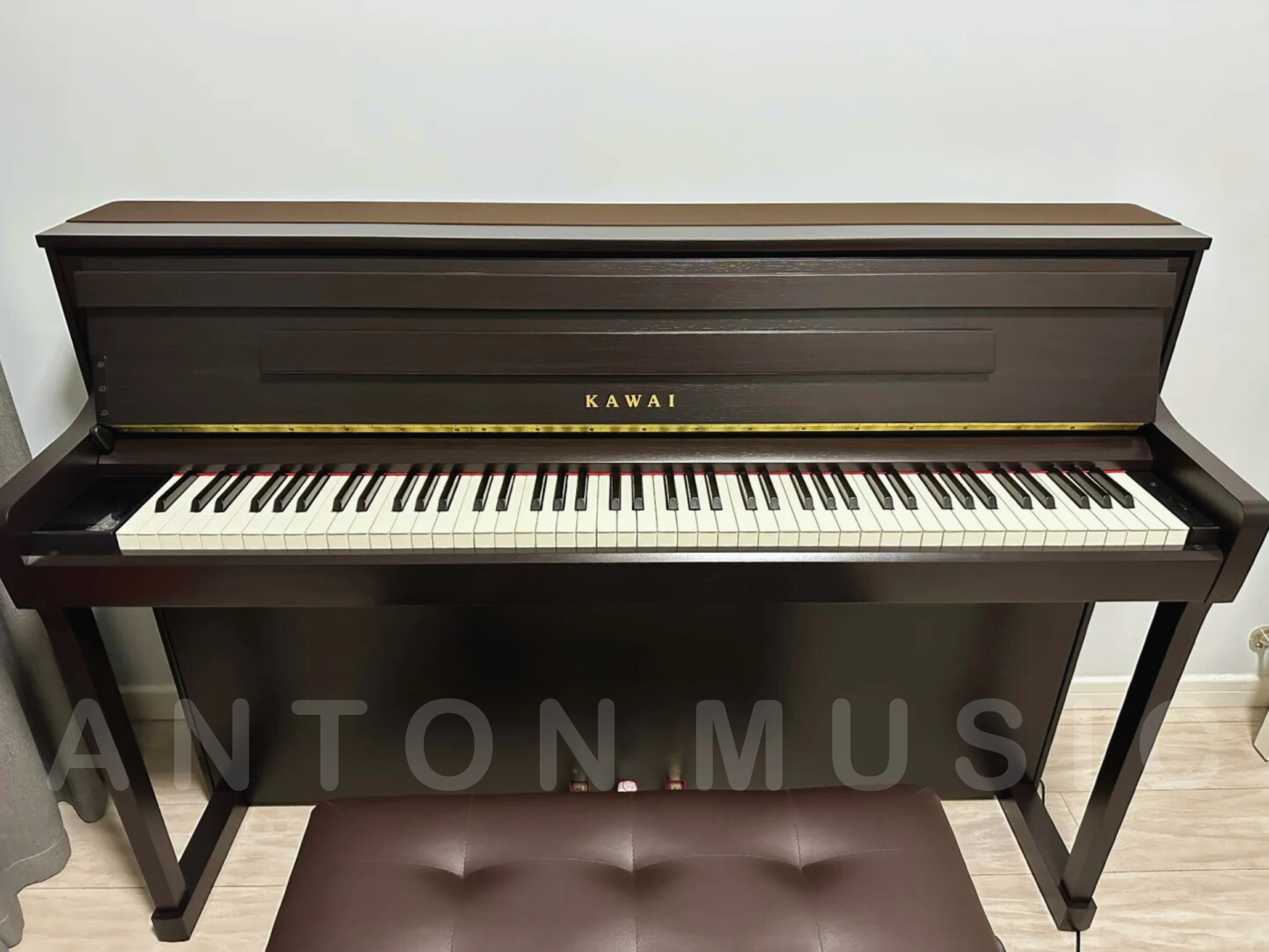 Ngôn Ngữ Thiết Kế Tổng Thể Trên Kawai CA901 Và Yamaha CLP885