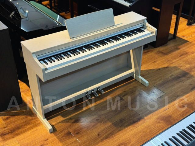 Đàn Piano Yamaha YDP 163WA Like New Màu Trắng Ngà Tạo Sự Thoáng Đãng Cho Không Gian Dòng ARIUS