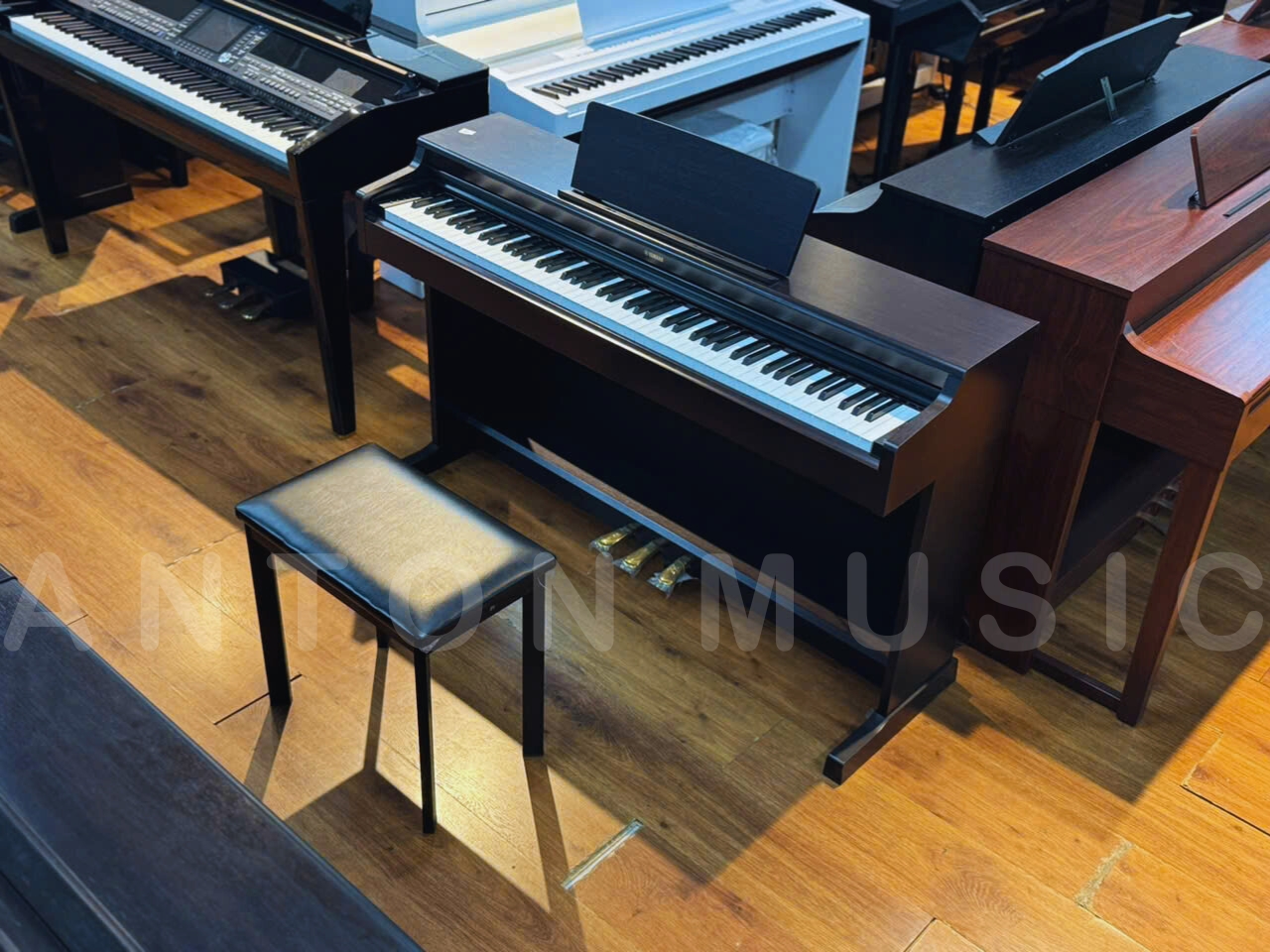Đàn Piano Yamaha YDP-164R ARIUS Phiên Bản Màu Gỗ Sang Trọng Cho Không Gian Ấm Áp