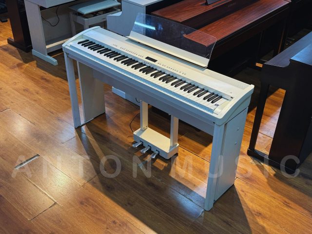 Đàn Piano Điện Kawai ES7W Màu Trắng Ngà Like New 90%