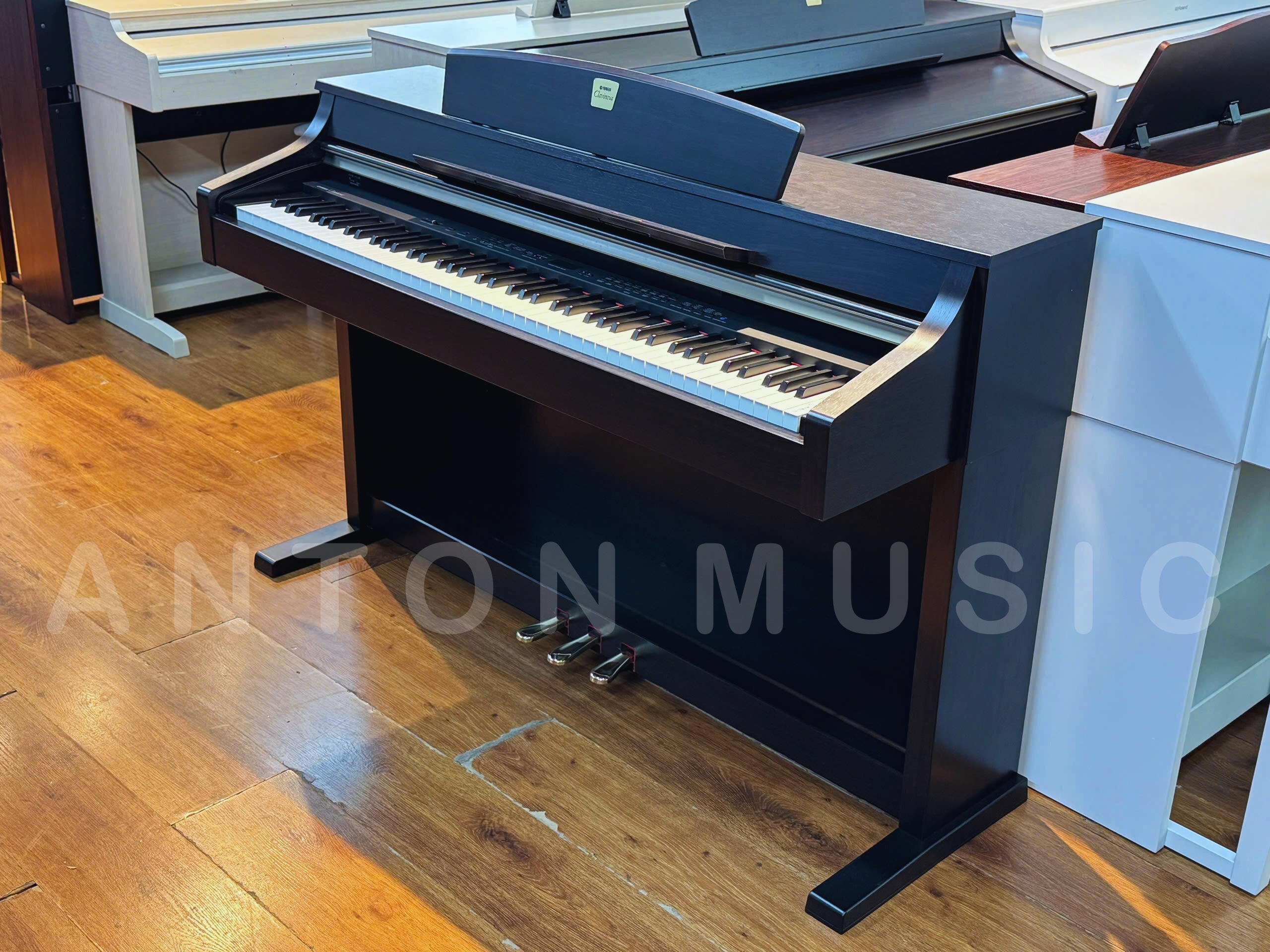 Đàn Piano Yamaha CLP-340 Màu Nâu Đen Gỗ (CLP-340 R) Dòng Clavinova