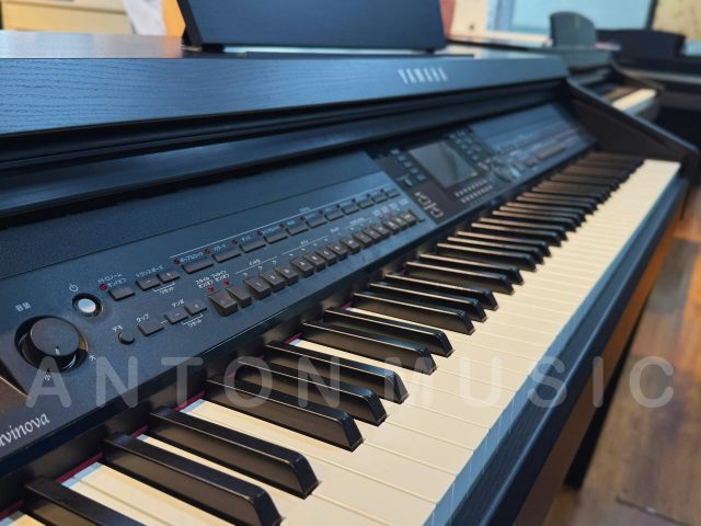 Đàn Piano Yamaha CVP-701 Màu Đen Gỗ (CVP-701 B) Bản Nội Địa Nhật