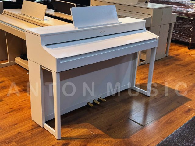 Đàn Piano Roland HP-702 WH Màu Trắng Sáng Dòng Home Piano Cao Cấp Dành Cho Gia Đình
