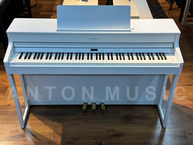 Đàn Piano Roland HP-702 WH Màu Trắng Sáng Dòng Home Piano Cao Cấp Dành Cho Gia Đình