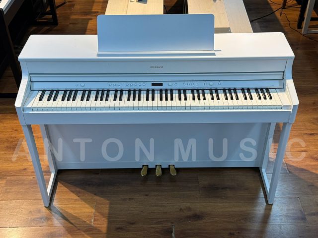 Đàn Piano Roland HP-702 WH Màu Trắng Sáng Dòng Home Piano Cao Cấp Dành Cho Gia Đình