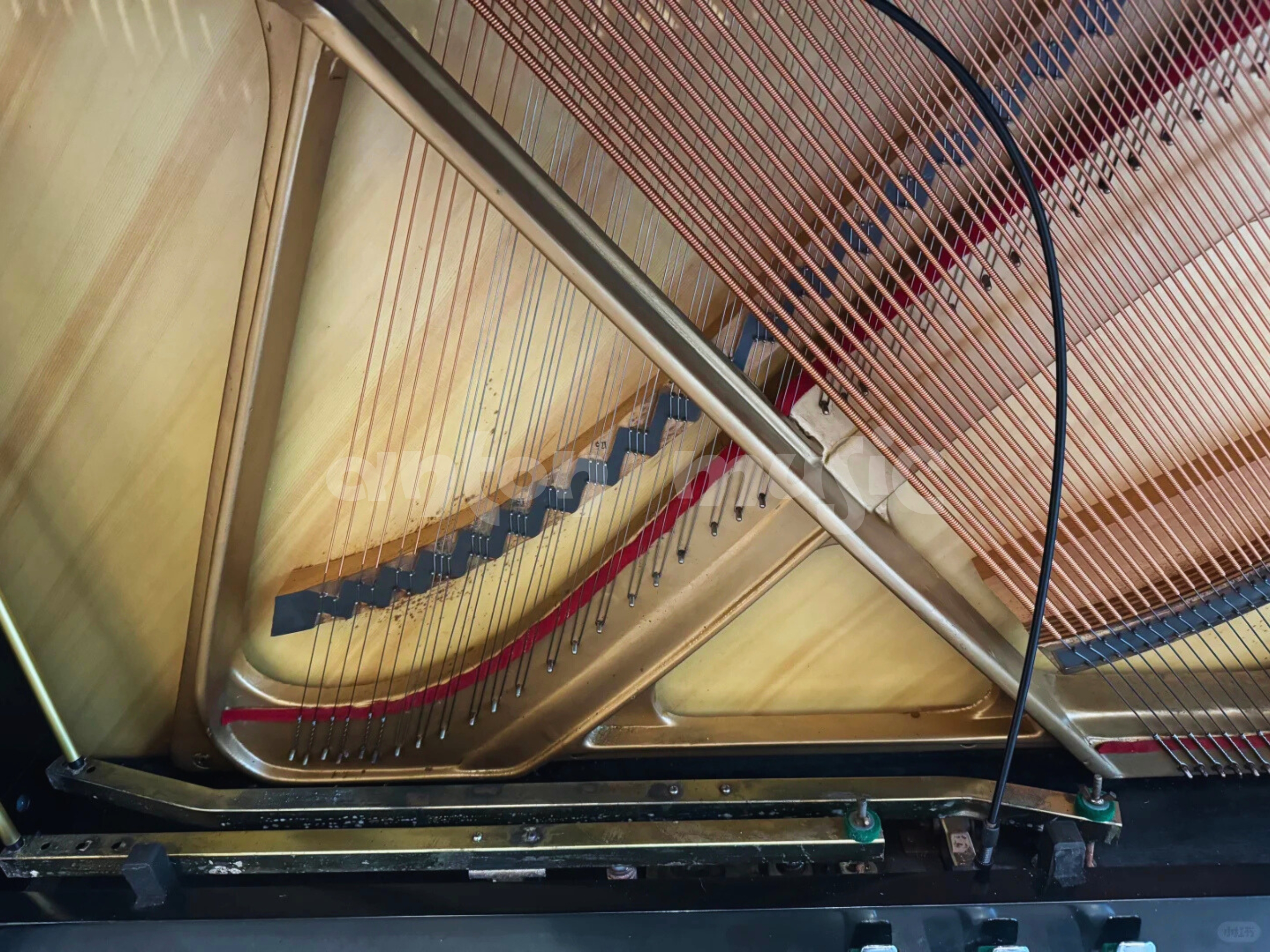 Tầm quan trọng của việc sử dụng hiệu quả ống sấy sưởi đàn piano trong mùa mưa và nồm ẩm