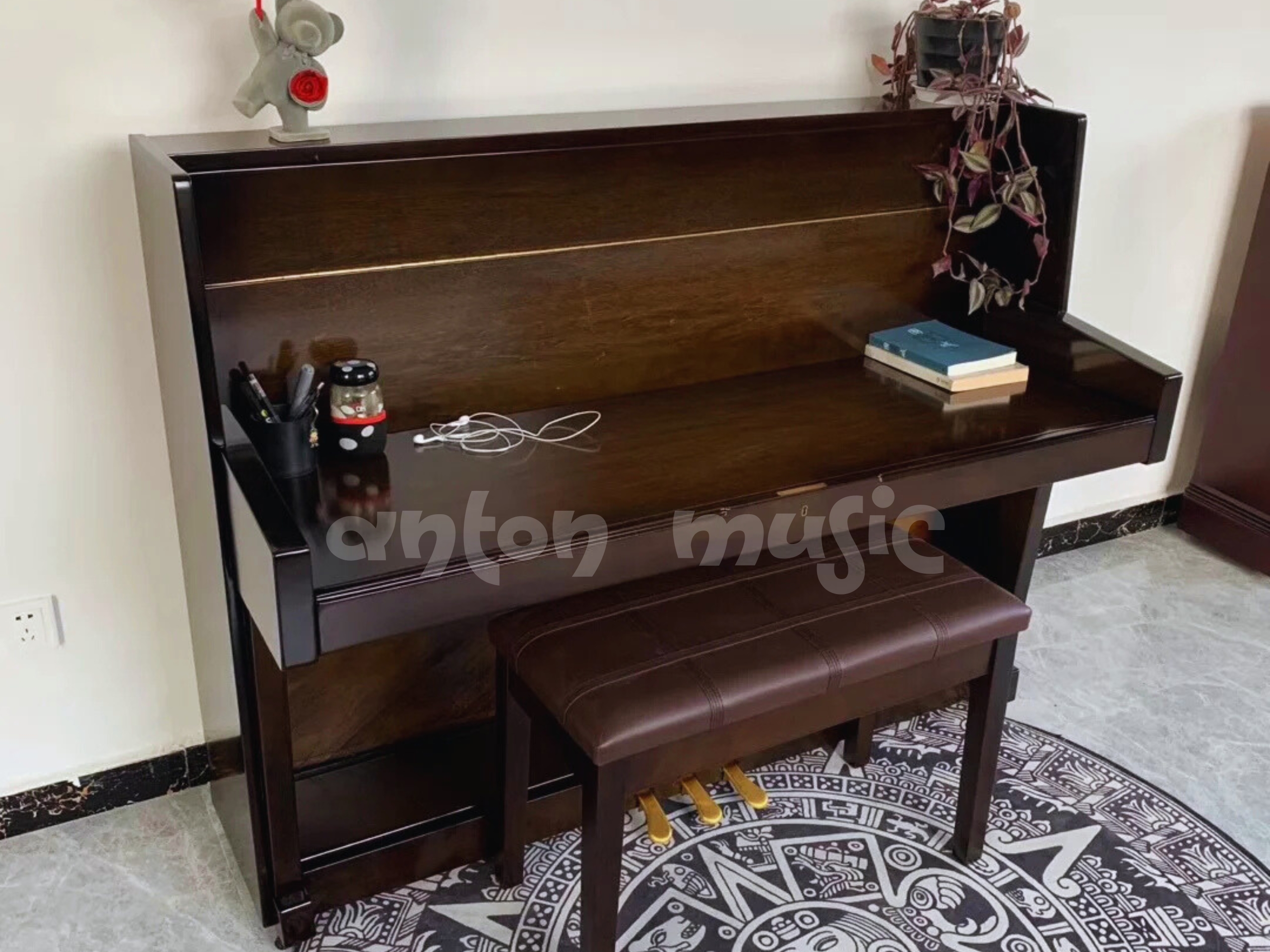 Xu hướng sử dụng xác đàn piano cơ trong trang trí nội thất