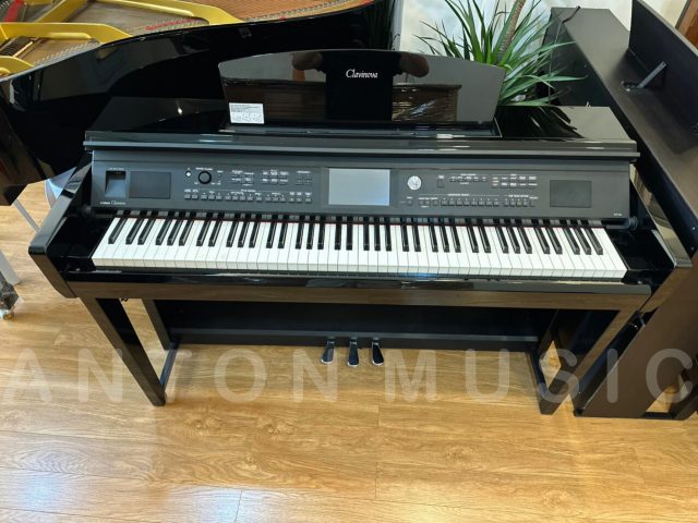 Đàn piano tự đệm giải trí Yamaha CVP-705 đen bóng (CVP-705 PE) cao cấp màn hình cảm ứng