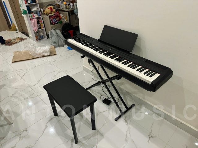 Đàn piano dòng Portable Yamaha P115B gọn nhẹ đen mờ combo chân kim loại pedal rời