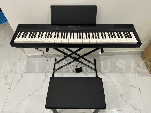 Đàn piano dòng Portable Yamaha P115B gọn nhẹ đen mờ combo chân kim loại pedal rời