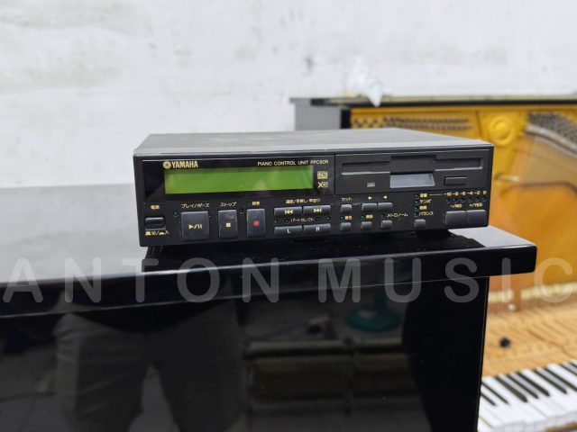 Đàn piano cơ Upright cao cấp Yamaha YM10SXGZ có Silent kèm bộ điều khiển PPC50R