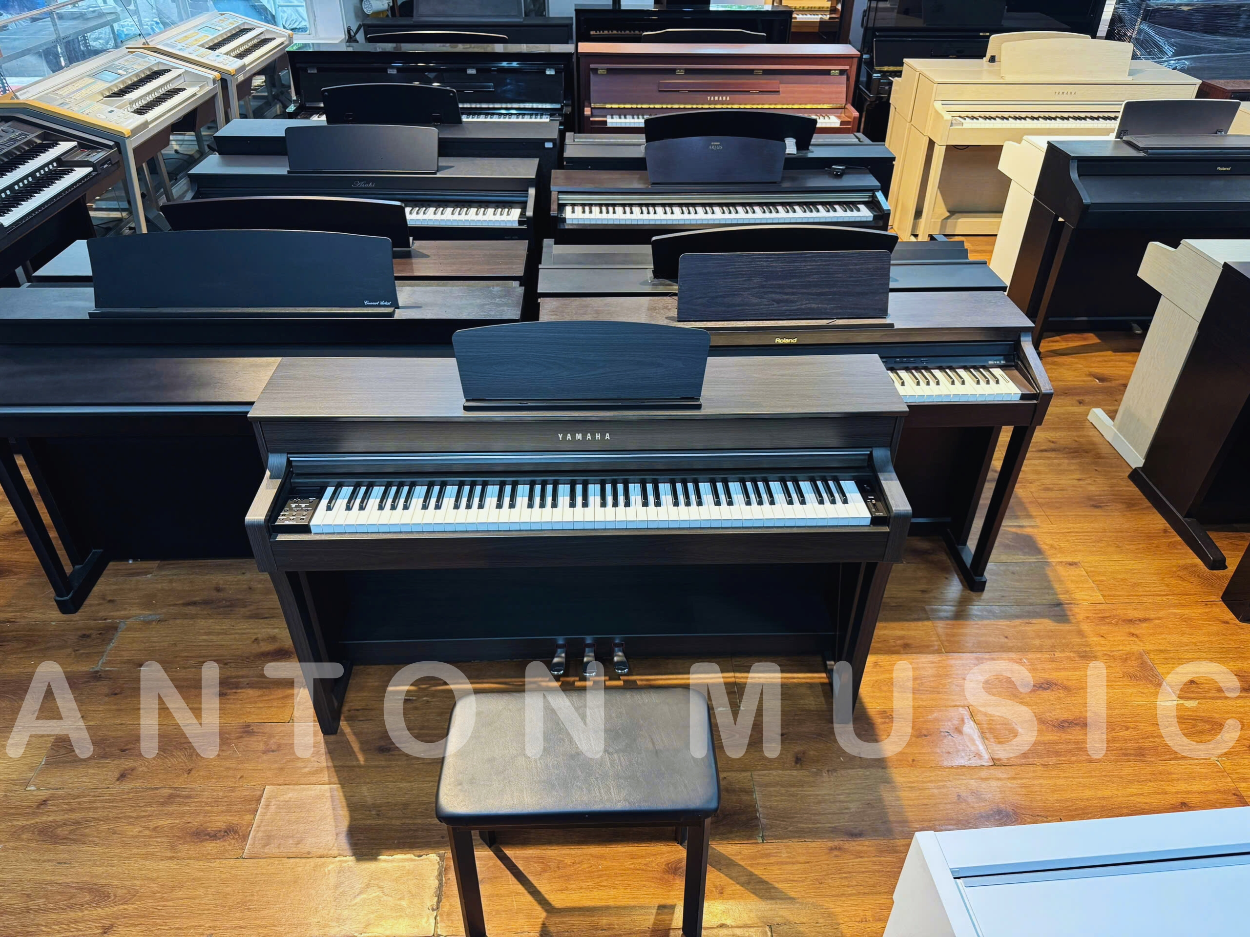 Đàn piano điện dưới 10 triệu cho người mới học có đủ dùng không?