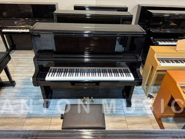 Đàn piano cơ Kawai US65 (US-65) đen bóng (Size U3) sản xuất tại Nhật dòng US cao cấp