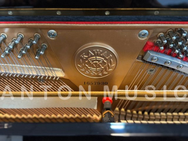 Đàn piano cơ Kawai US65 (US-65) đen bóng (Size U3) sản xuất tại Nhật dòng US cao cấp
