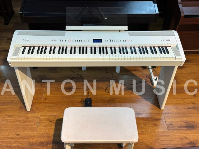 Thiết kế tổng thể và triết lý người dùng của đàn piano Roland FP-80 hướng đến sự linh hoạt hiện đại và tiện ích biểu diễn