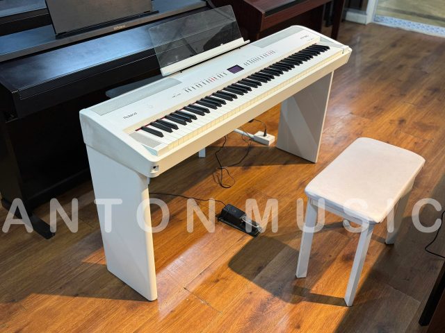 Đàn piano điện Stage biểu diễn Roland FP-80 trắng sáng (FP-80 WH) hàng Nhật tuyển chọn