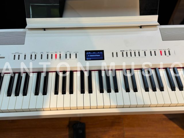Đàn piano điện Stage biểu diễn Roland FP-80 trắng sáng (FP-80 WH) hàng Nhật tuyển chọn