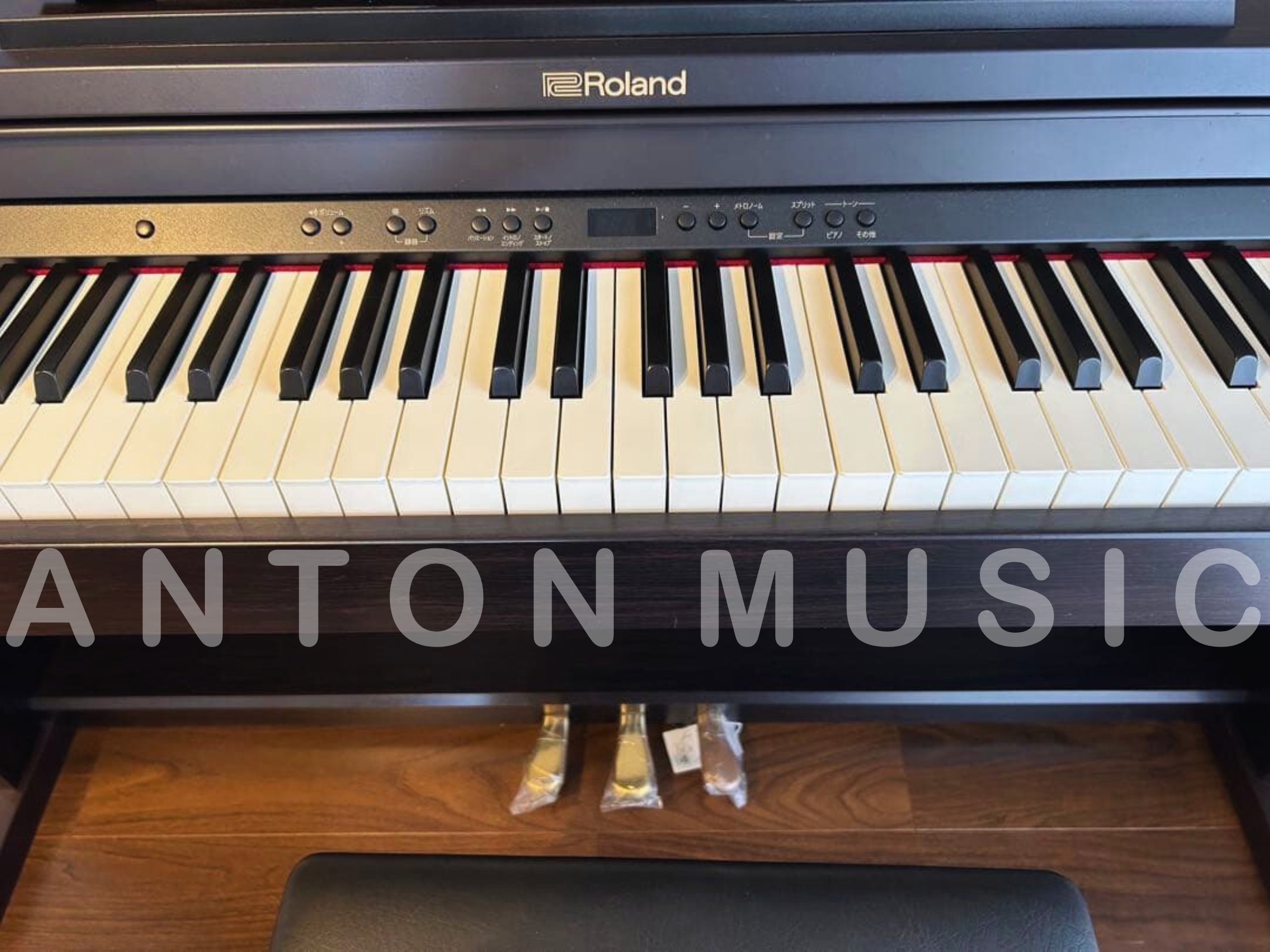 Các chức năng hỗ trợ toàn diện trên đàn piano điện Nhật Bản Roland RP501R-CR (RP501)