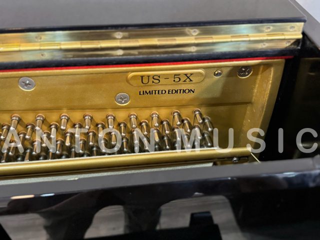 Đàn piano cơ Kawai US5X (US-5X) limited edition đen bóng dòng US cao cấp