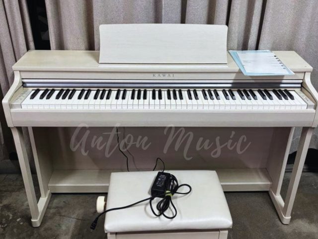 Đàn piano Kawai CN25A trắng gỗ phong sang trọng giá tốt thuộc dòng CN Series của Kawai