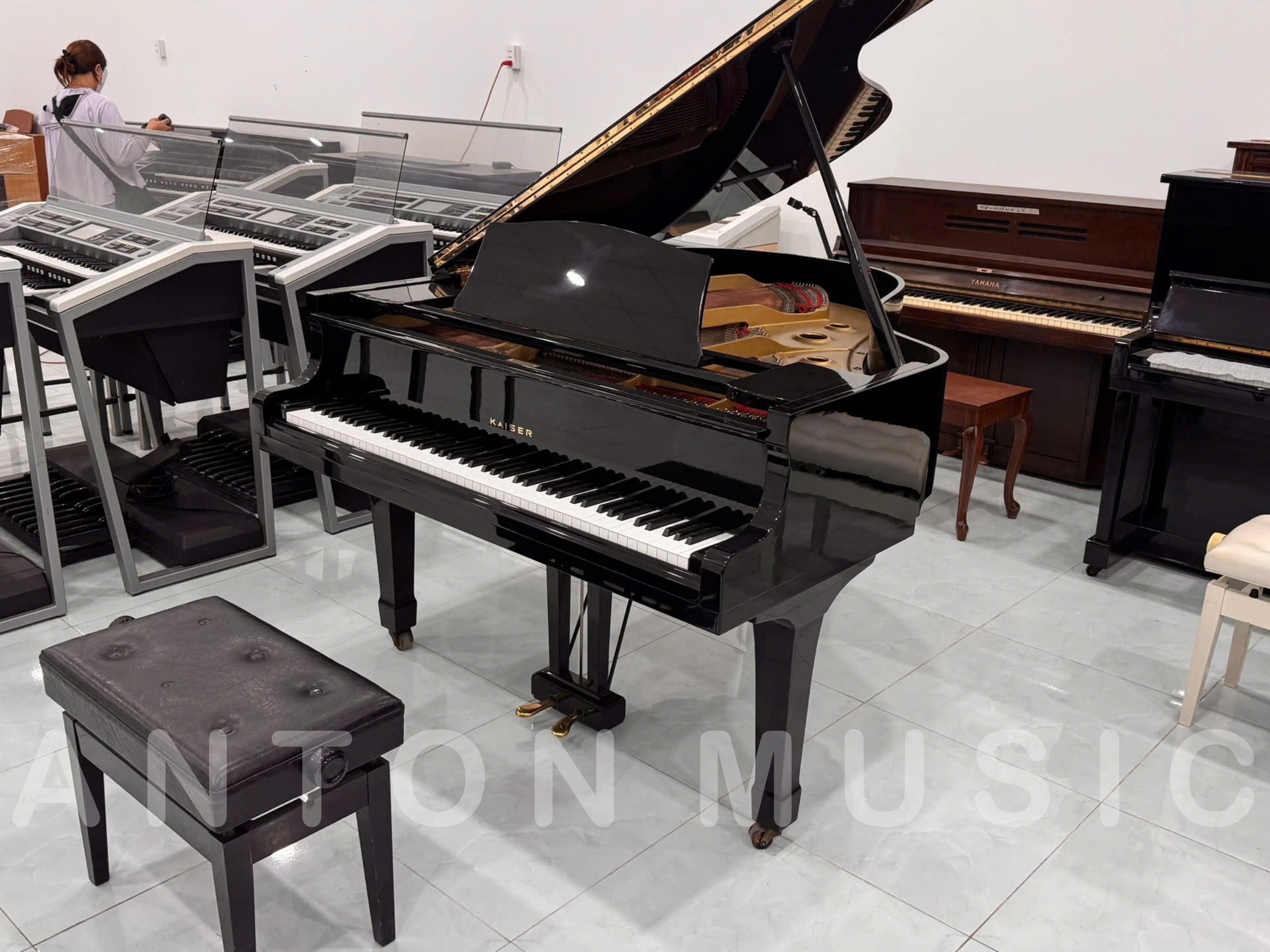 Đàn Grand Kaiser G430 Đen Bóng (2 Pedal) Giá Rẻ Nội Địa Nhật Made By Yamaha – Grand Đàn Grand Kaiser G430 Đen Bóng (2 Pedal) Giá Rẻ Nội Địa Nhật Made By Yamaha – Grand